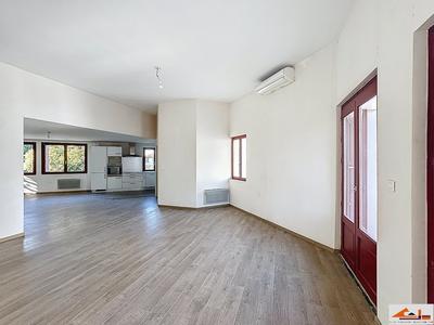 Appartement - 103 m² - 3 pièces