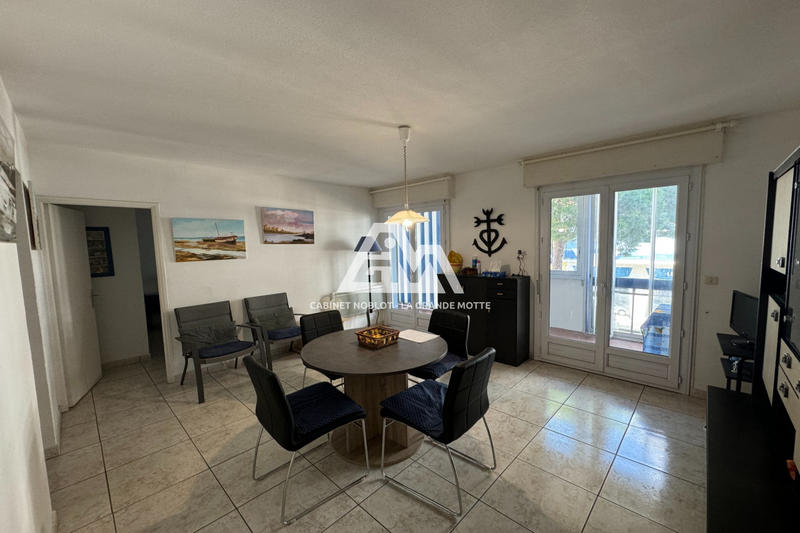 Appartement - 85 m² - 5 pièces