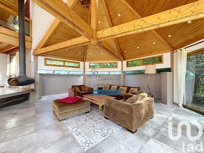 Maison de maîtres - 251 m² - 9 pièces