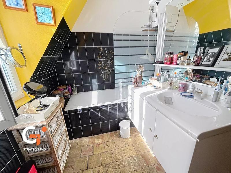 Maison - 189 m² - 7 pièces