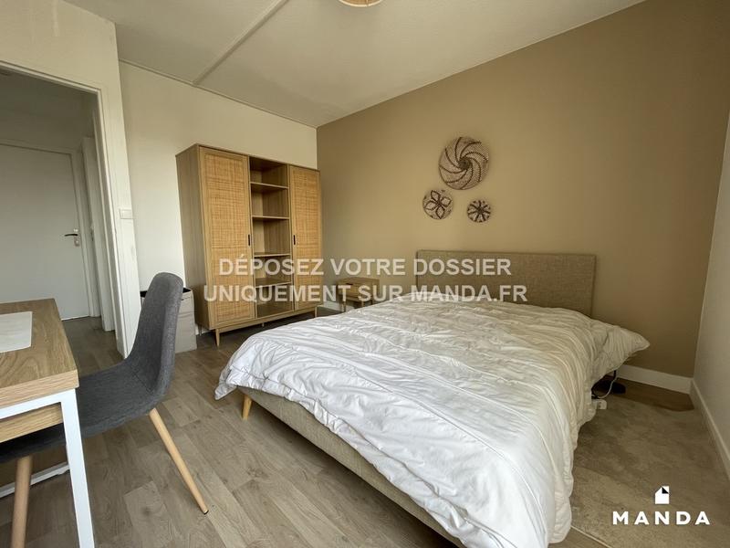 Chambre - 10 m² - 4 pièces