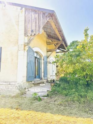 Maison - 150 m² - 3 pièces