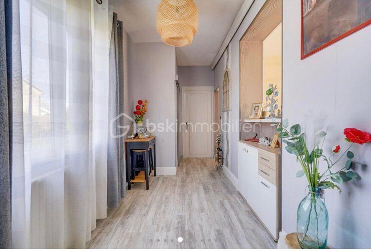 Maison en pierre - 94 m² - 5 pièces