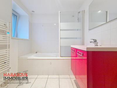 Maison - 79 m² - 5 pièces