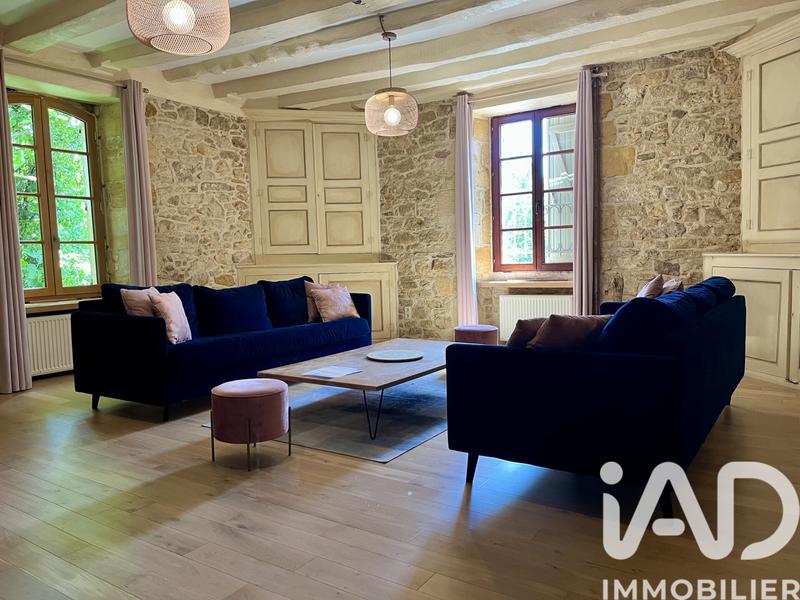 Maison - 224 m² - 8 pièces