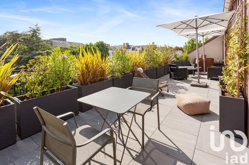 Appartement - 93 m² - 4 pièces