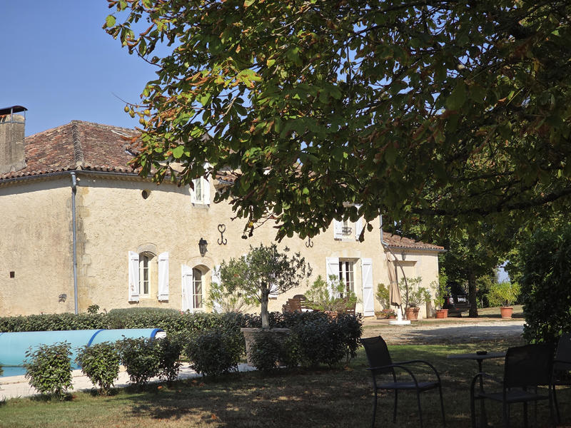 Maison - 280 m² - 10 pièces