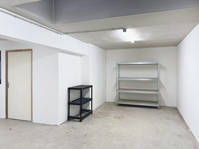 Parking / Garage - 35 m²