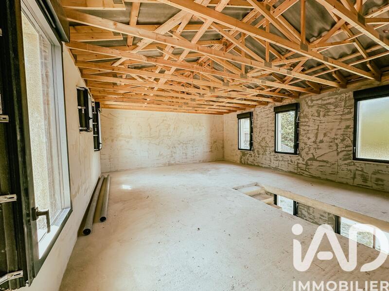 Maison - 83 m² - 4 pièces