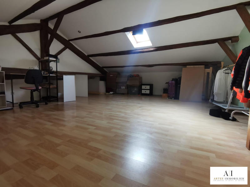 Maison ancienne - 180 m² - 7 pièces