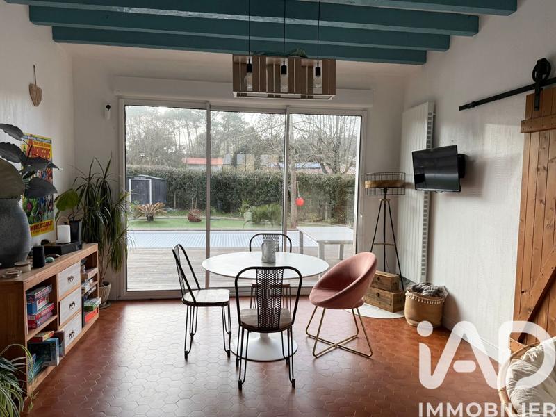 Maison - 200 m² - 7 pièces