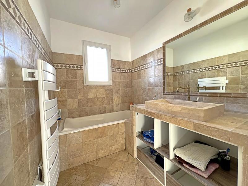 Maison - 102 m² - 5 pièces