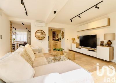 Maison - 344 m² - 14 pièces