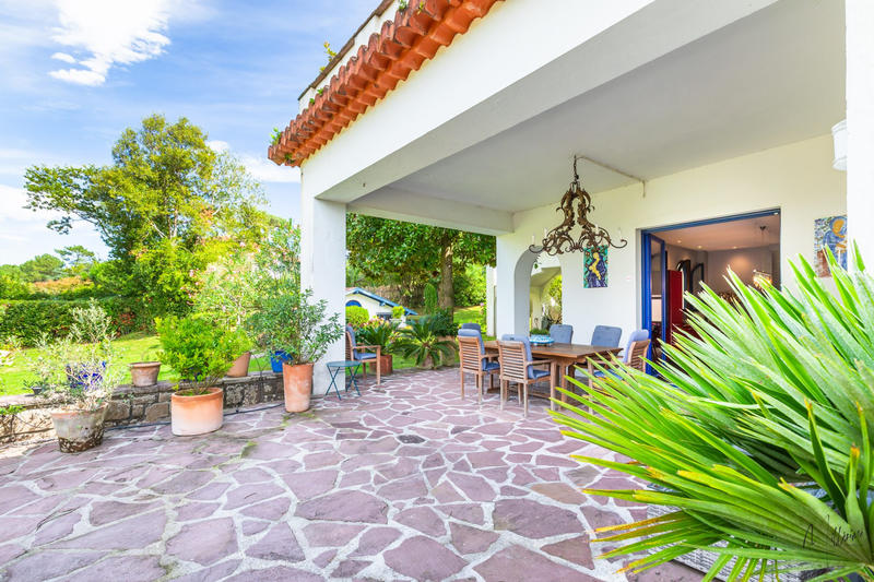 Appartement - 167 m² - 5 pièces