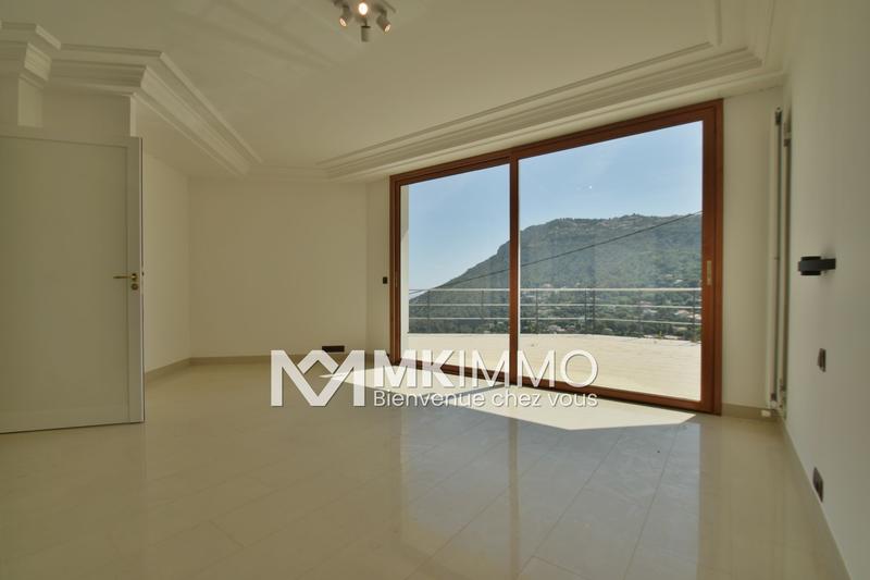 Maison - 804 m² - 8 pièces