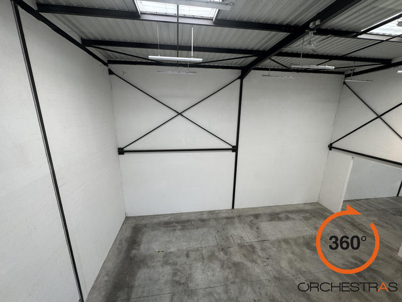 Local d'activités - 589 m²