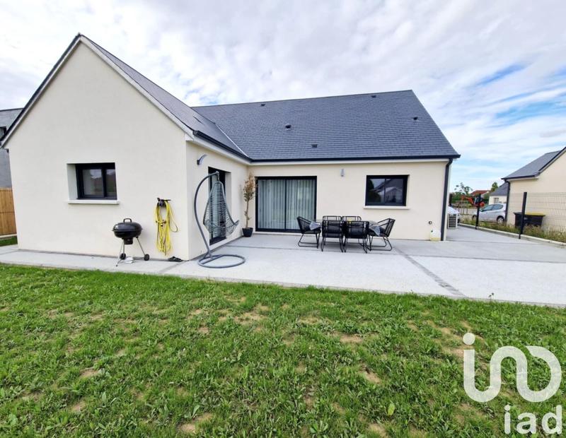 Maison - 94 m² - 5 pièces