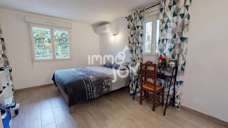 Villa - 213 m² - 8 pièces