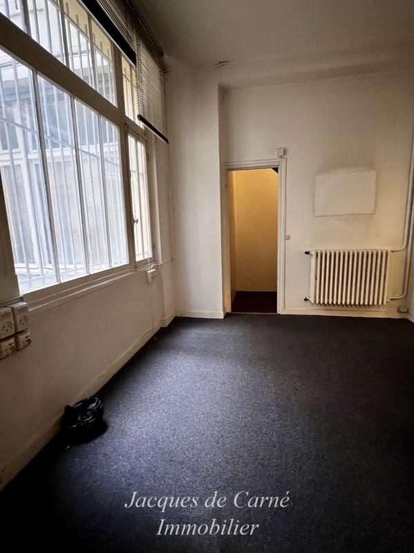 Local commercial - 122 m² - 6 pièces