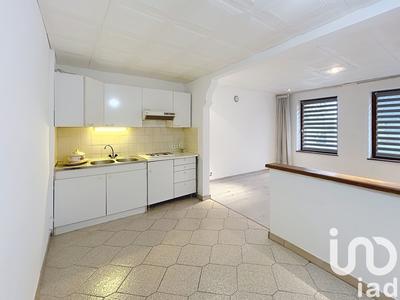 Maison - 240 m² - 8 pièces