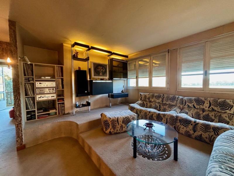 Maison - 230 m² - 6 pièces