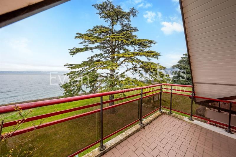 Appartement - 111 m² - 4 pièces