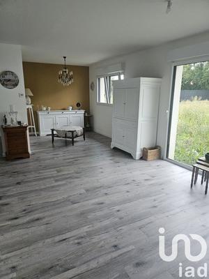 Maison - 104 m² - 4 pièces