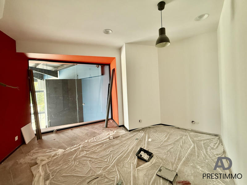 Local commercial - 300 m²