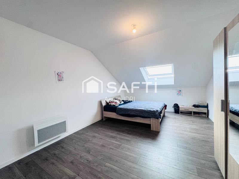 Maison - 230 m² - 7 pièces