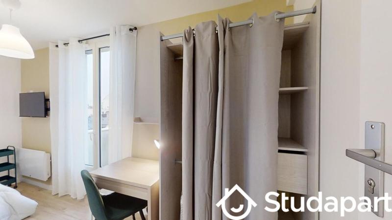 Chambre - 10 m² - 1 pièce