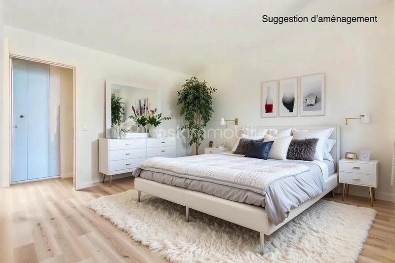 Appartement - 99 m² - 4 pièces