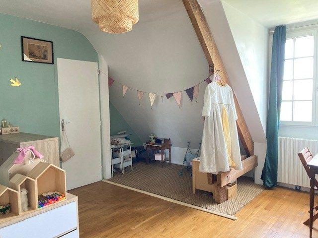 Maison - 170 m² - 8 pièces