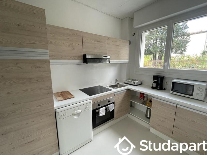 Chambre - 70 m² - 1 pièce