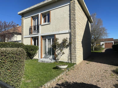Maison - 80 m² - 4 pièces