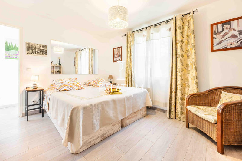 Villa - 150 m² - 6 pièces