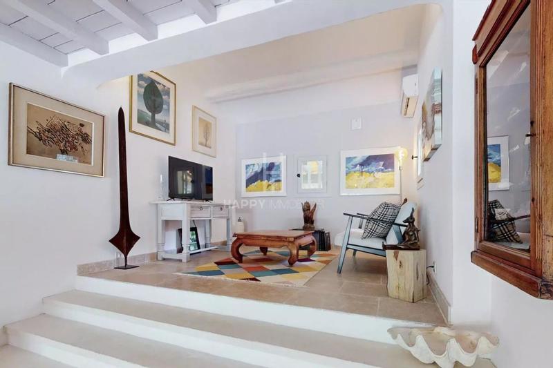 Propriété - 230 m² - 6 pièces