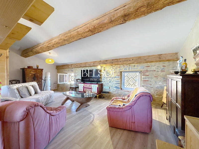 Maison - 210 m² - 6 pièces