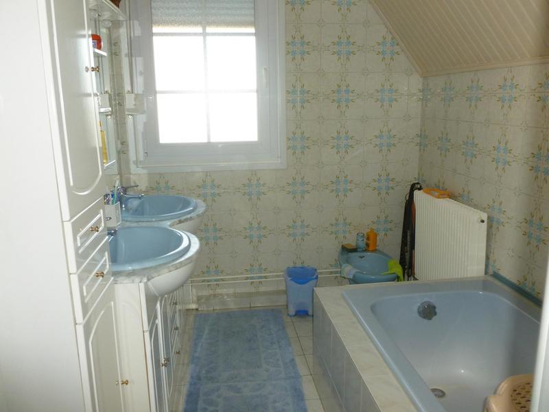 Maison - 104 m² - 5 pièces