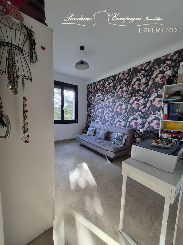 Maison - 152 m² - 6 pièces