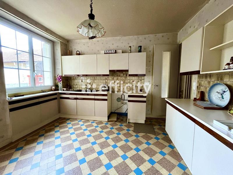 Maison - 93 m² - 4 pièces