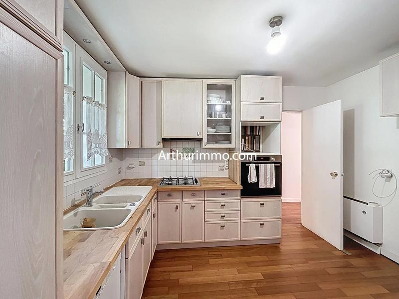 Maison - 168 m² - 7 pièces