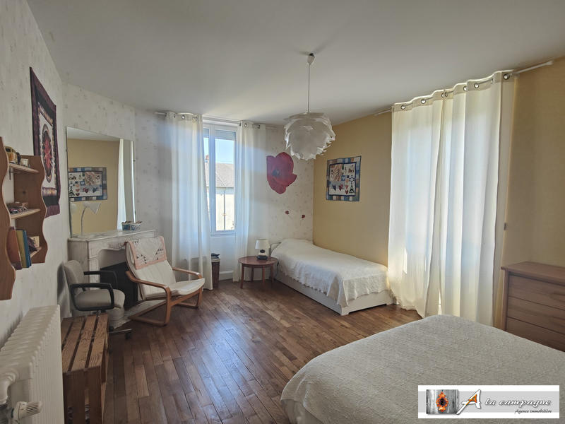 Maison ancienne - 177 m² - 7 pièces