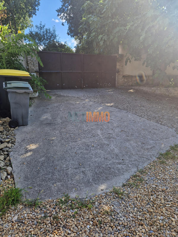 Propriété - 258 m² - 6 pièces