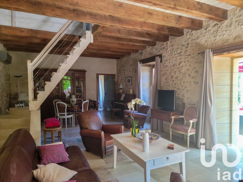 Maison - 180 m² - 7 pièces