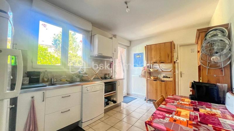 Demeure - 113 m² - 5 pièces