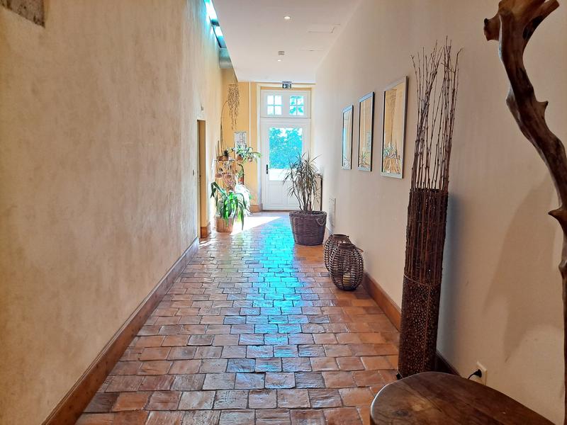 Château - 1 600 m² - 35 pièces