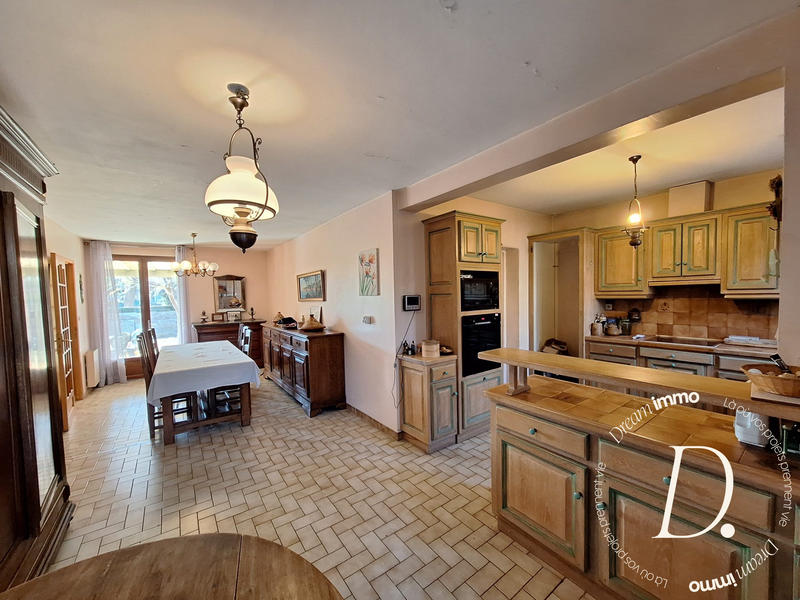 Villa - 163 m² - 6 pièces