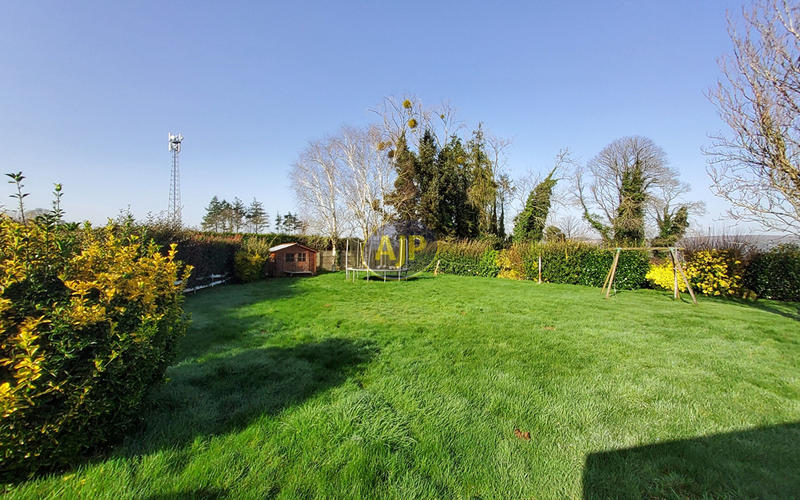 Maison - 88 m² - 6 pièces