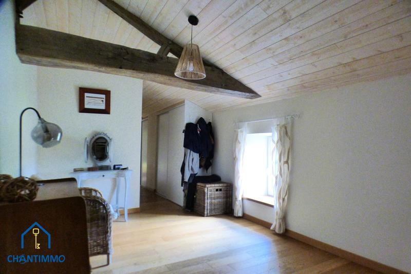 Maison - 267 m² - 7 pièces