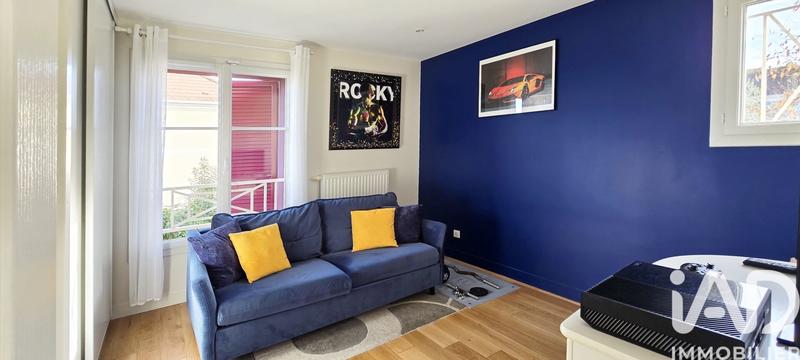 Maison - 228 m² - 7 pièces